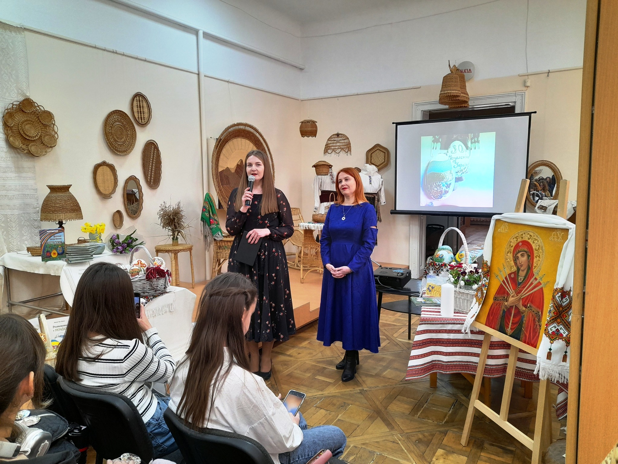 Літературно-мистецька імпреза Наталії Рудої